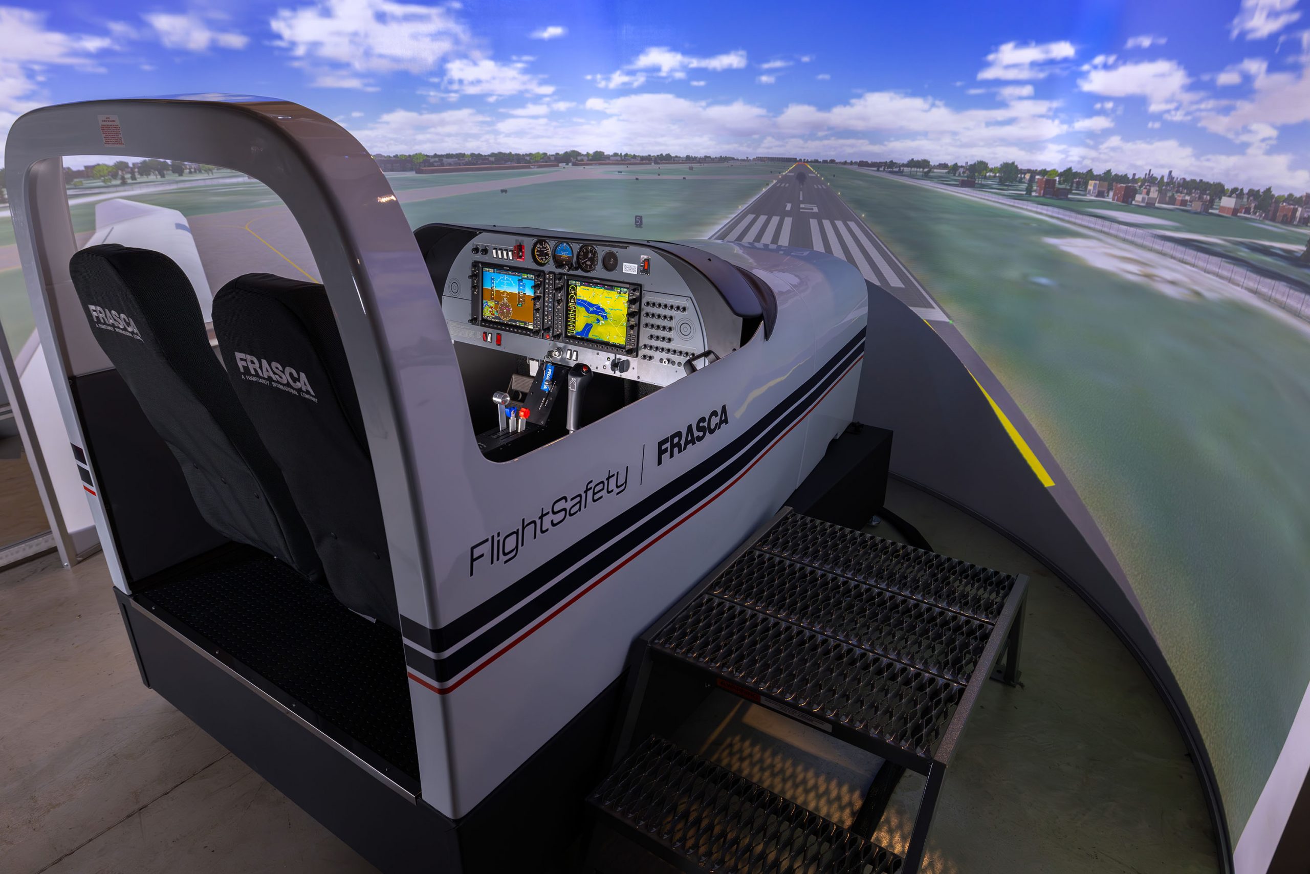 Frasca DA 40 XLT Simulator